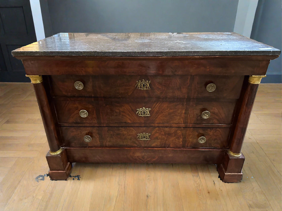 MAHOGANY EMPIRE CHEST WITH BLACK MARBLE TOP