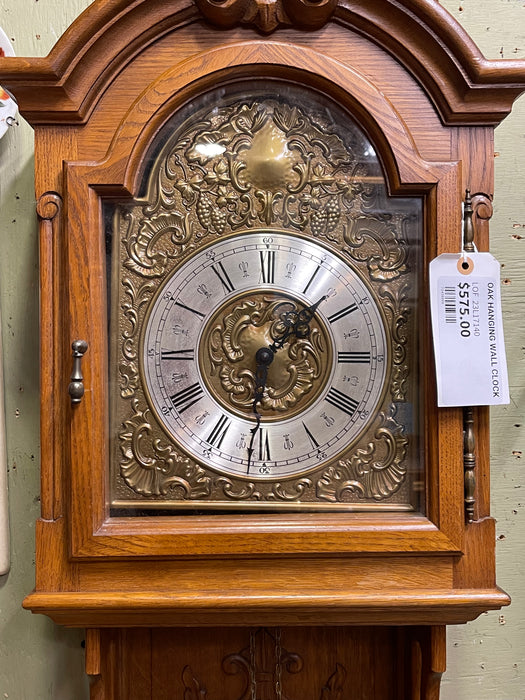 OAK HANGING WALL CLOCK