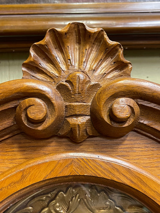 OAK HANGING WALL CLOCK