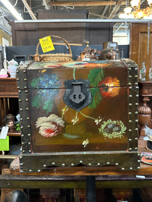 WOOD FLORAL BOX WITH LID
