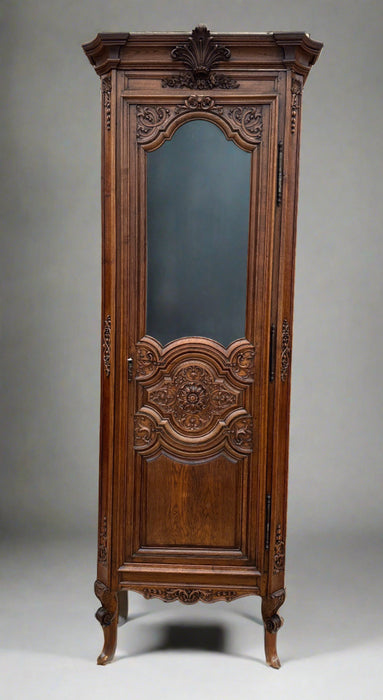 TALL REGENCE GLASS FRONT BONNITIERE