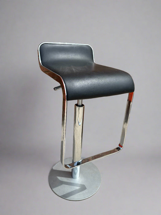 CHROME AND BLACK ADJUSTABLE BAR STOOL