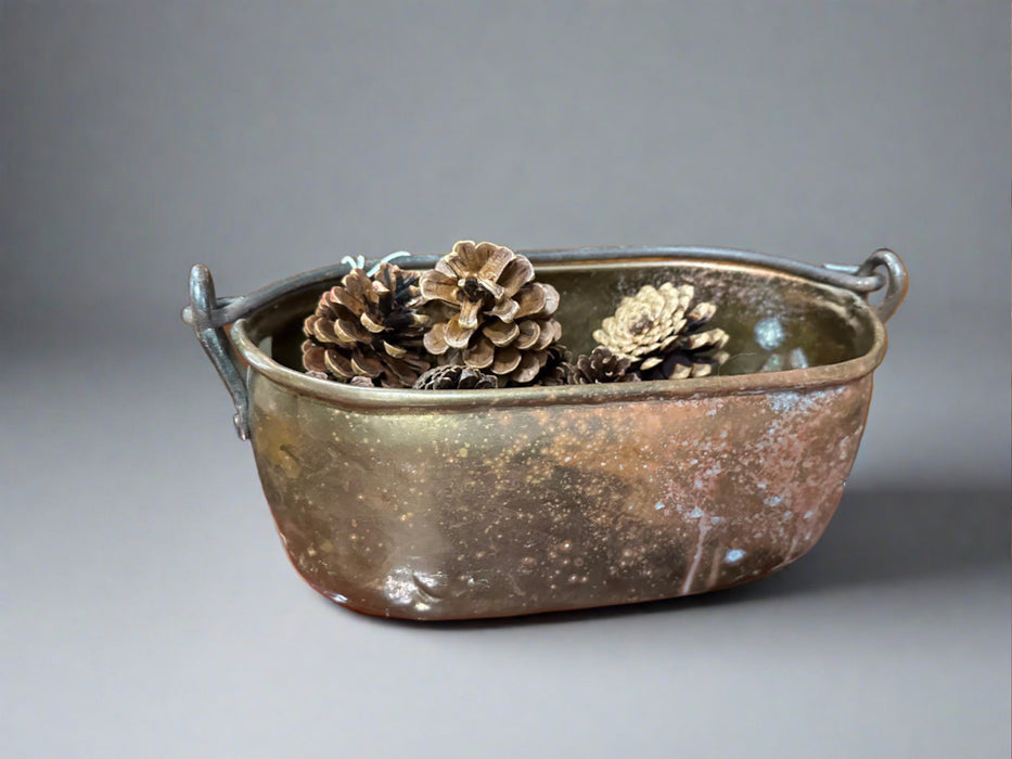 SMALL OVAL BRASS PLANTER