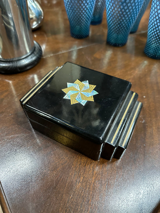 BLACK LACQUER BOX