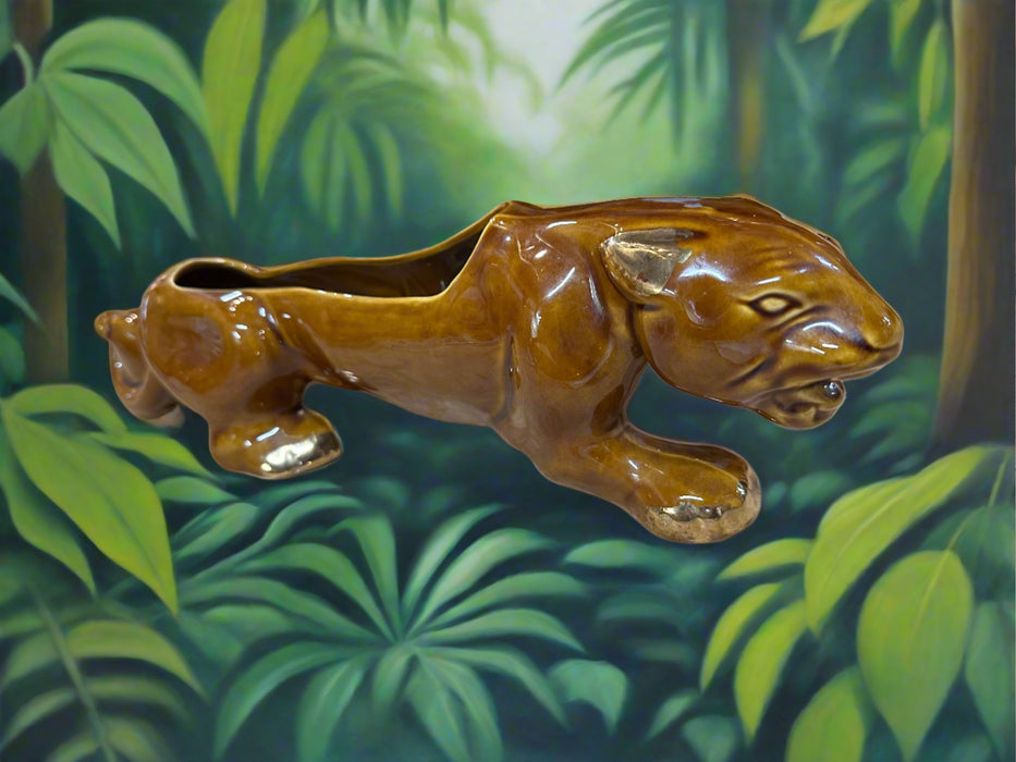 VINTAGE TV PLANTER