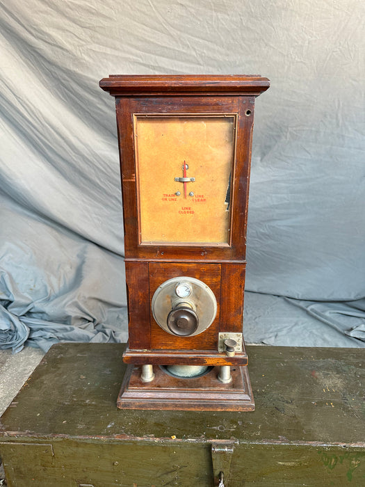 ENGLISH RAILROAD SWITCH DEVICE IN WOOD HOUSING
