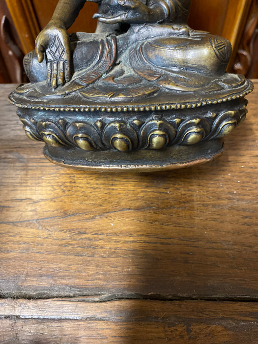 BRONZE MEDITATING BUDDHA