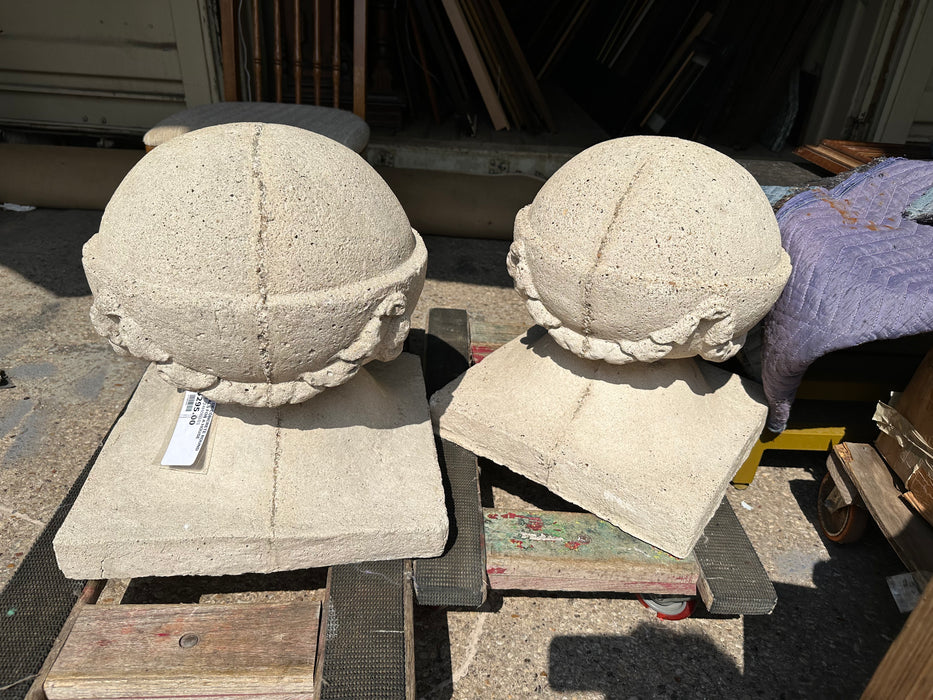 PAIR OF CONCRETE ROUND FINIALS FOR A HOUSEĥ