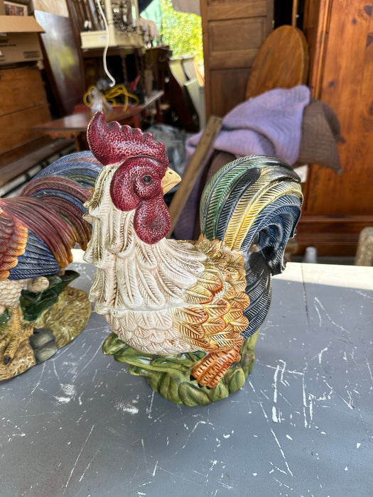 PORCELAIN ROOSTER JAR