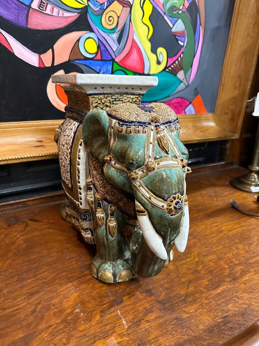 CERAMIC ELEPHANT PLANT STAND