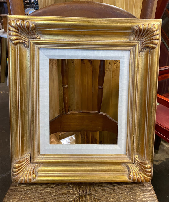 SMALL GOLD FRAME