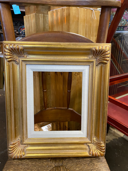 SMALL GOLD FRAME