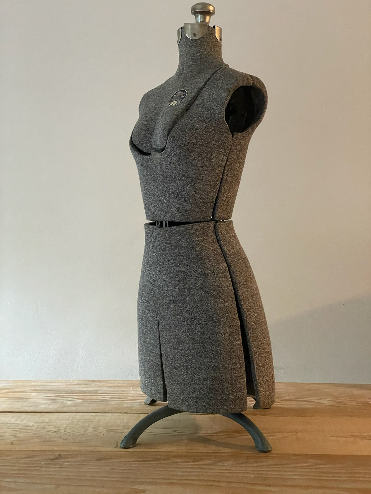 VINTAGE ACME ADJUSTABLE SIZE A DRESS FORM Lots of Furniture VINTAGE ACME ADJUSTABLE SIZE A DRESS FORM Lots of Furniture