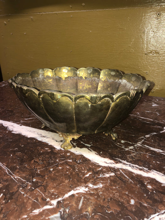 SMALL VINTAGE BRASS PLANTER WITH ORNATE EDGING