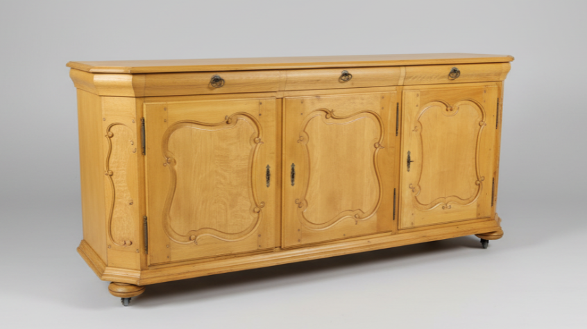 LIGHT OAK SIDEBOARD WITH SHAPED PANELS