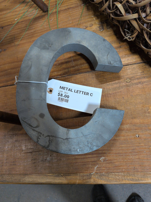 METAL LETTER C