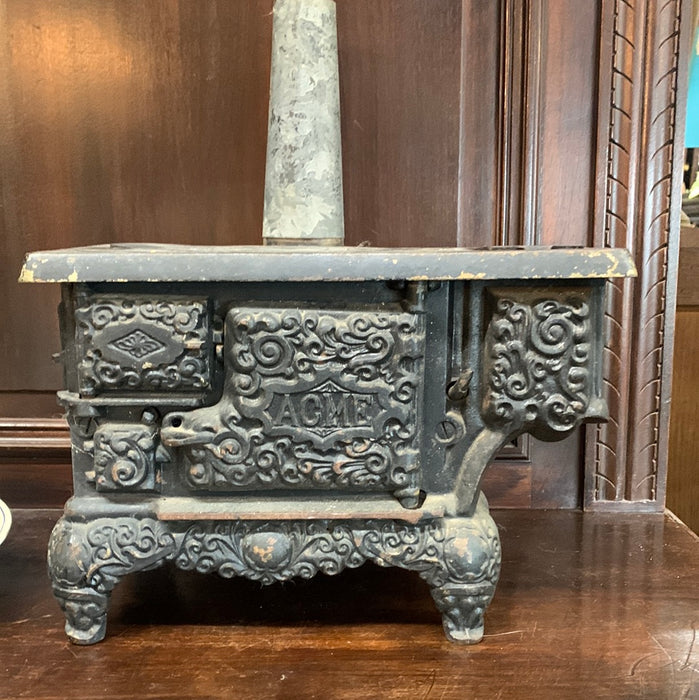 TOY CAST IRON STOVE