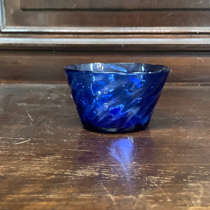 SMALL COBALT BLUE DISH