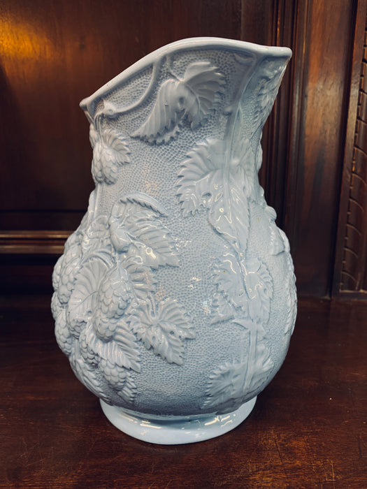 19TH CENTURY CORNFLOWER BLUE STAFFORDSHIRE PITCHER WITH STRAWBERRIES