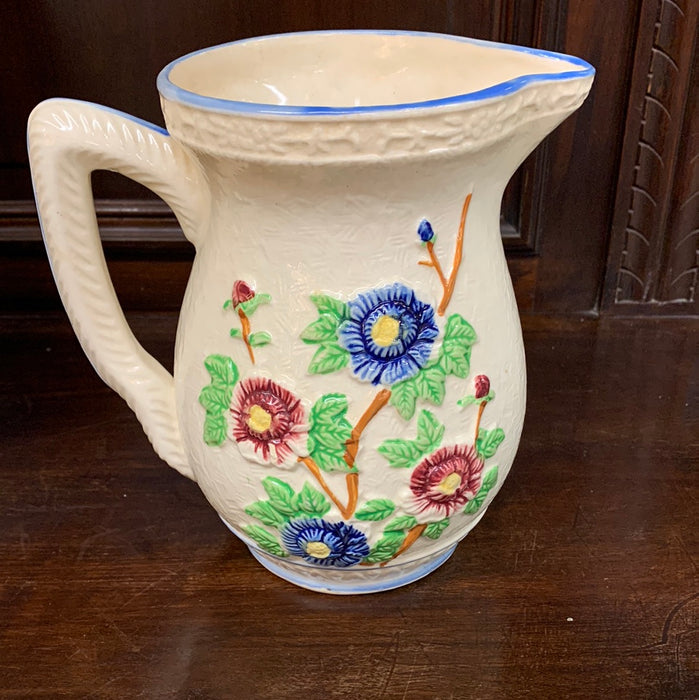 19TH CENTURY STAFFORSHIRE PITCHER WITH FLOWERS AND A PAIR OF BIRDS