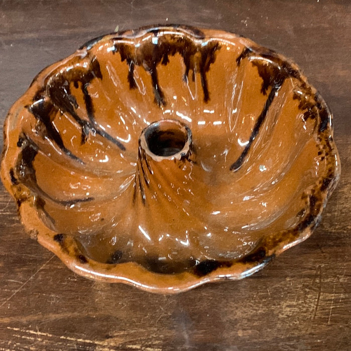 GLAZED POTTERY BUNDT PAN