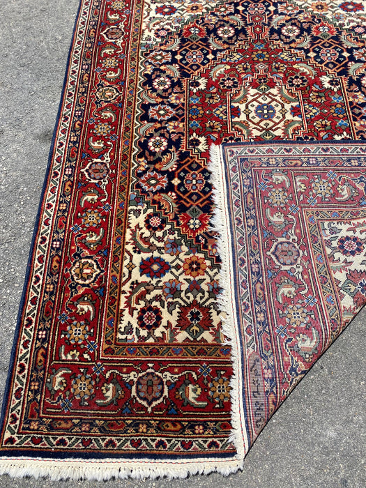 HAND TIED PERSIAN RUG