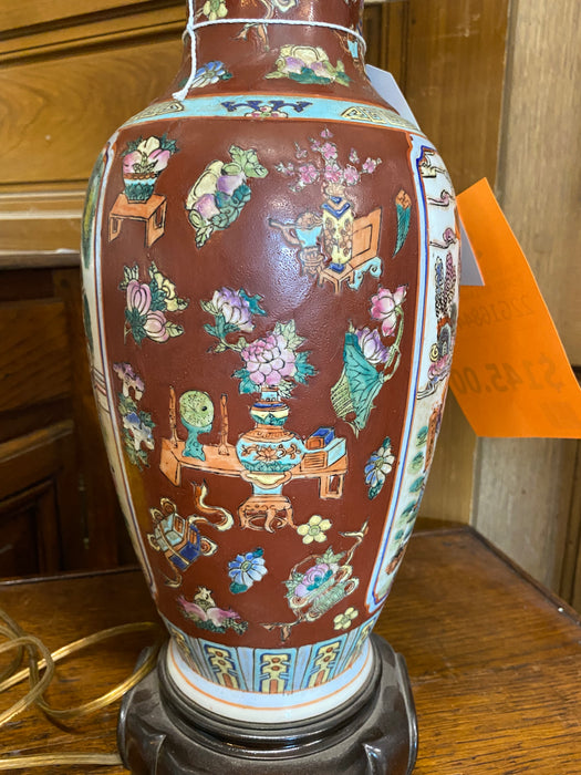 VINTAGE RED CHINESE PORCELAIN LAMP WITH PEOPLE