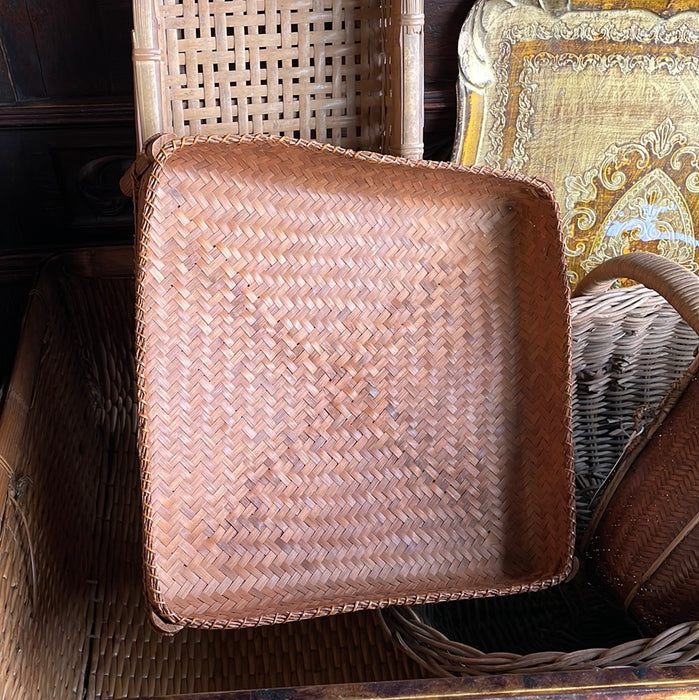 SQUARED SHALLOW FOOTED BASKET