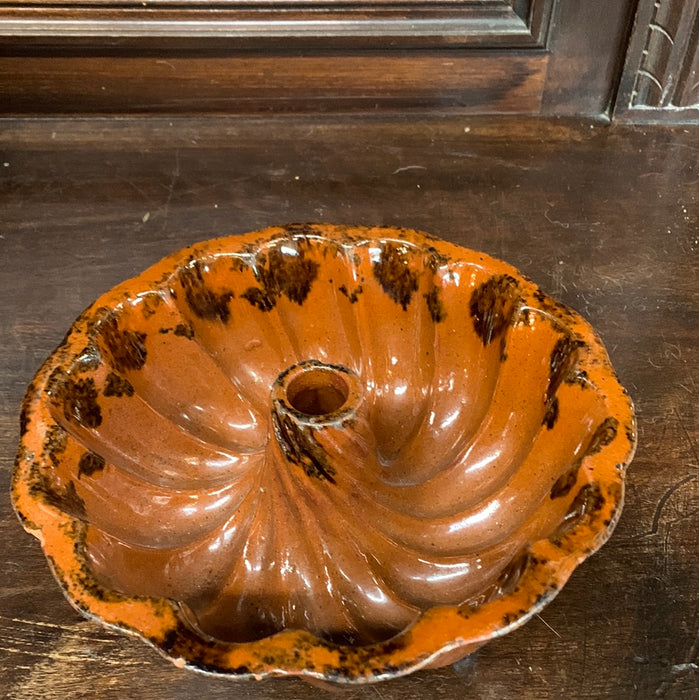 GLAZED POTTERY BUNDT PAN