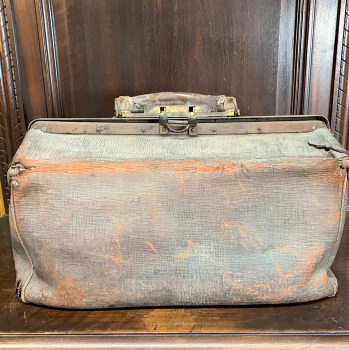 DR BAG AS FOUND