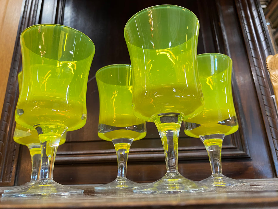 SET OF 5 VASELINE STYLE YELLOW TO CLEAR STEM GLASSES