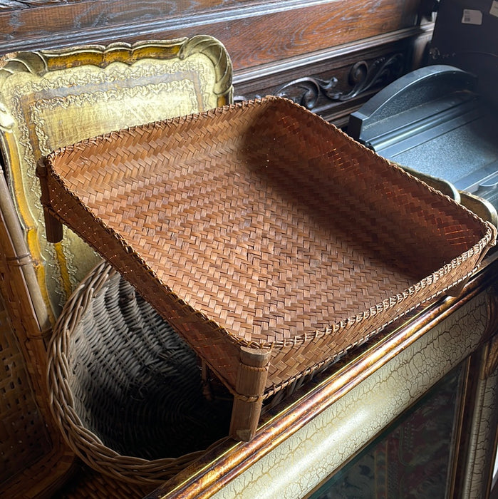 SQUARED SHALLOW FOOTED BASKET