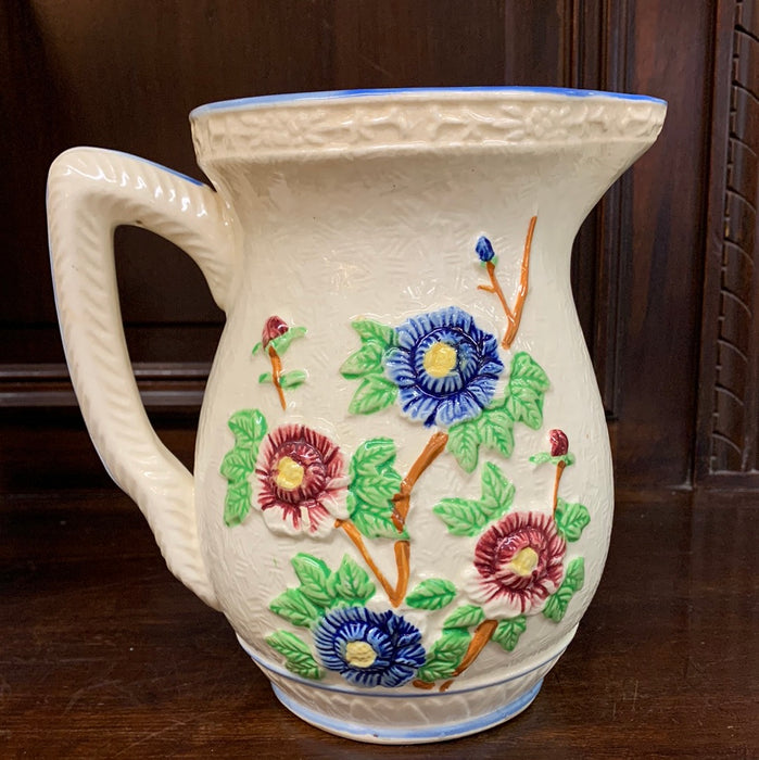 19TH CENTURY STAFFORSHIRE PITCHER WITH FLOWERS AND A PAIR OF BIRDS