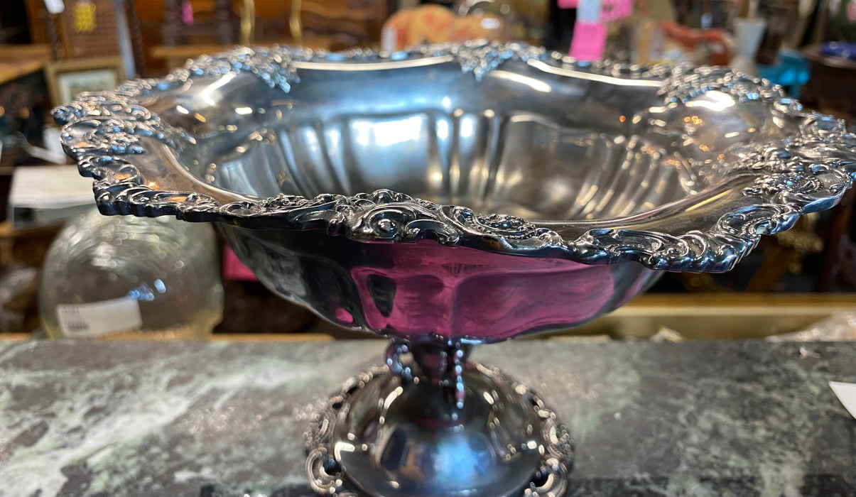 WALLACE SILVER PLATE PEDESTAL COMPOTE