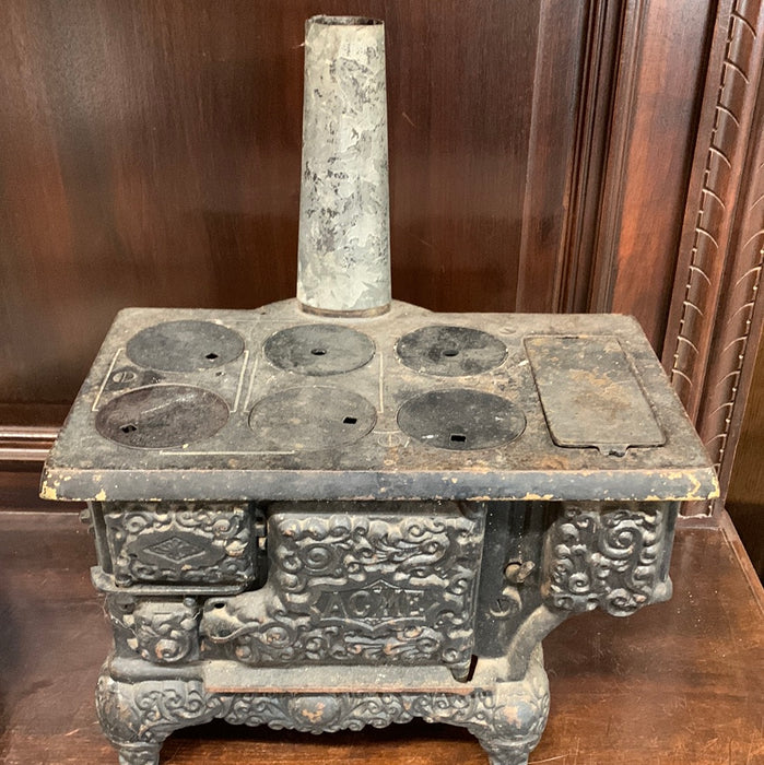 TOY CAST IRON STOVE