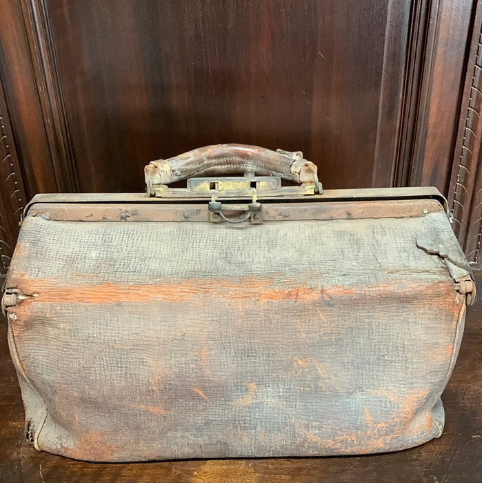 DR BAG AS FOUND