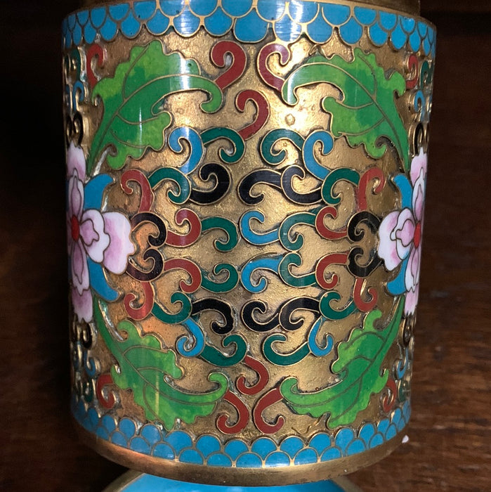 ROUND POLYCHROME METAL CHINOISERIE BOX