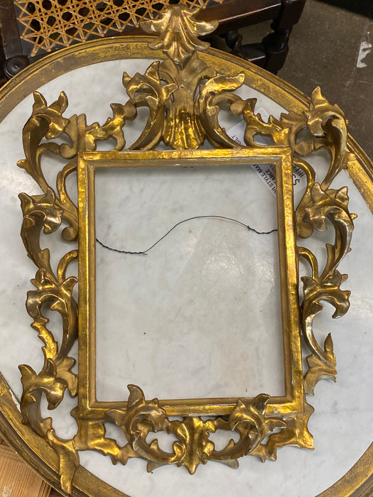 GILT FRILLY FRAME AS FOUND