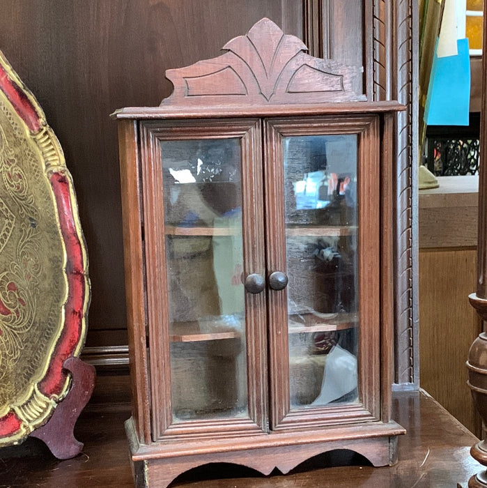 AMERICAN VICTORIA TOY CURIO