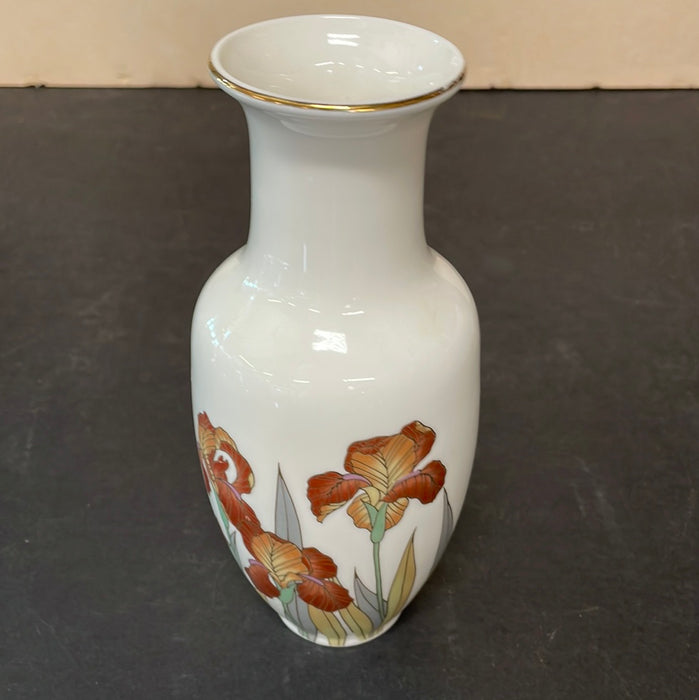 JAPANESE CERAMIC VASE WITH IRIS MOTIF