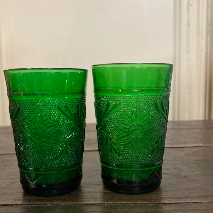 PAIR OF EMERALD JUICE GLASSES