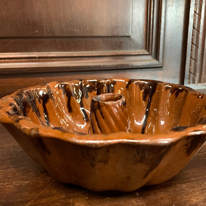 GLAZED POTTERY BUNDT PAN