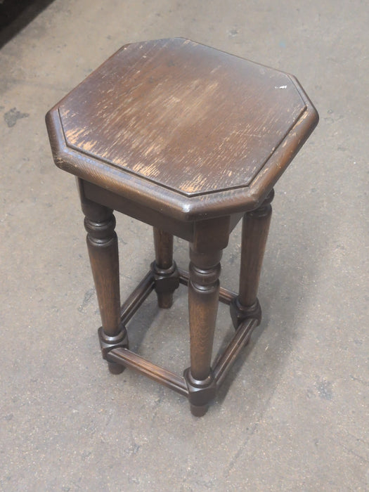 SMALL OCTAGON TABORET