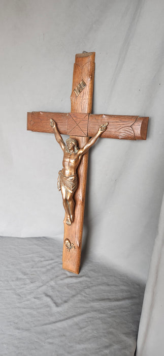 LARGE CRUCIFIX WITH COPPER OXIDE CORPUS