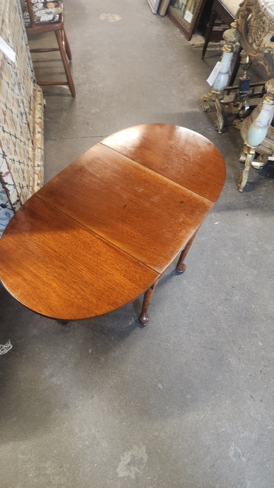MAHOGANY QUEEN ANNE DROP LEAF SIDE TABLE