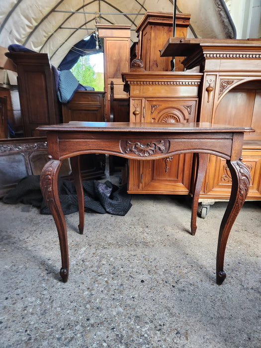 LOUIS XV OAK CENTER TABLE