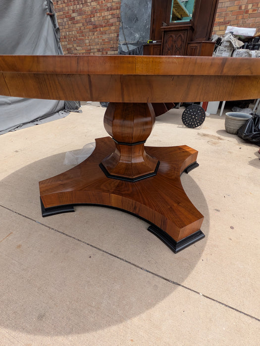 LARGE ROUND BIEDERMEIER STYLE TABLE