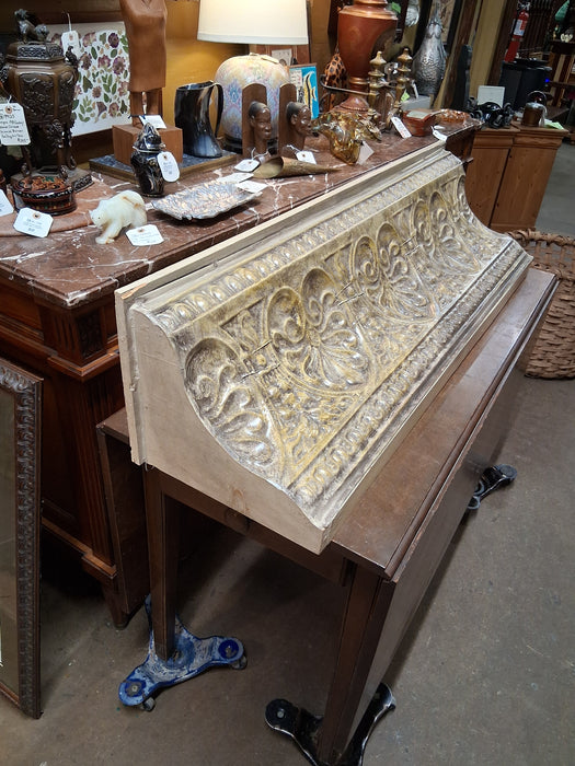 WALL SHELF WITH PRESSED TIN FRONT