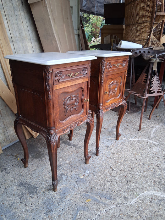 PAIR OF LOUIS XV WHITE MARBLE TOP NIGHT STANDS