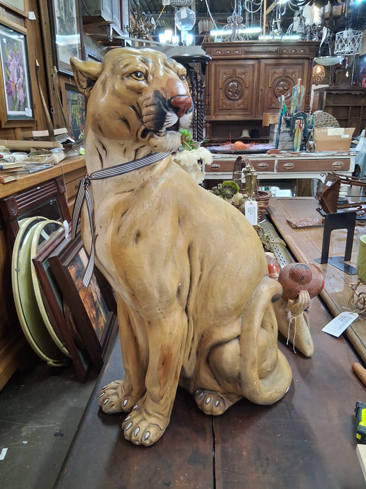 LARGE PLASTER PUMA